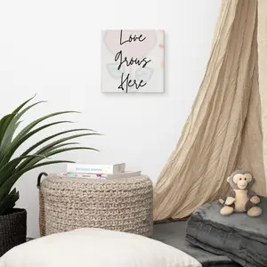 Love lives here wall art