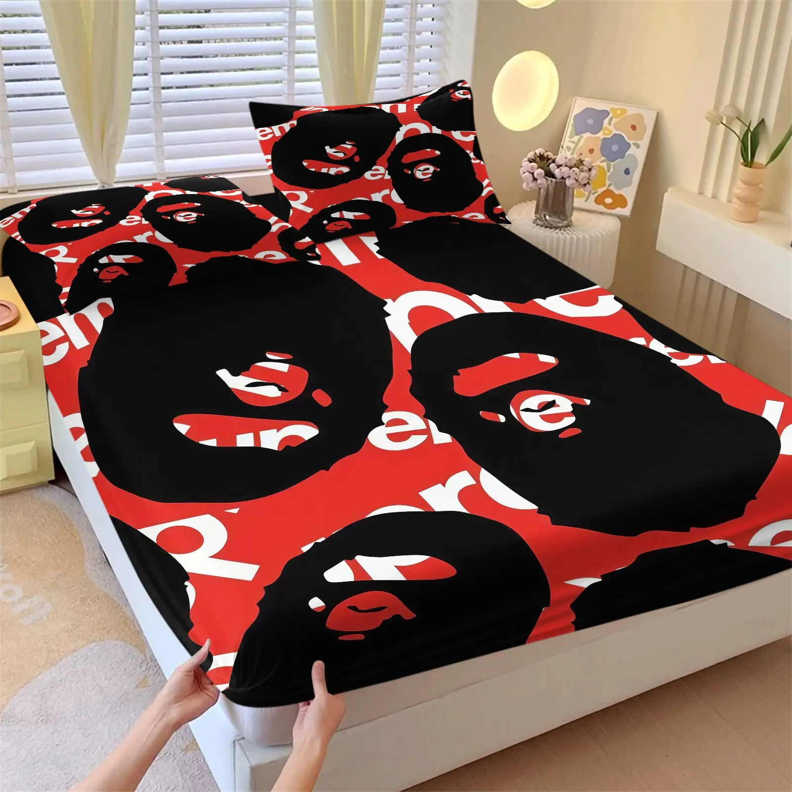 Streetwear Red Black Monkey Fitted Sheet Set, 1 Fitted Sheet + 2 Pillowcases, Cool Ape Head Pattern Bedding, Soft Microfiber Bed Linen for Teens, All Season Bedroom Decor, Breathable Fitted Sheet