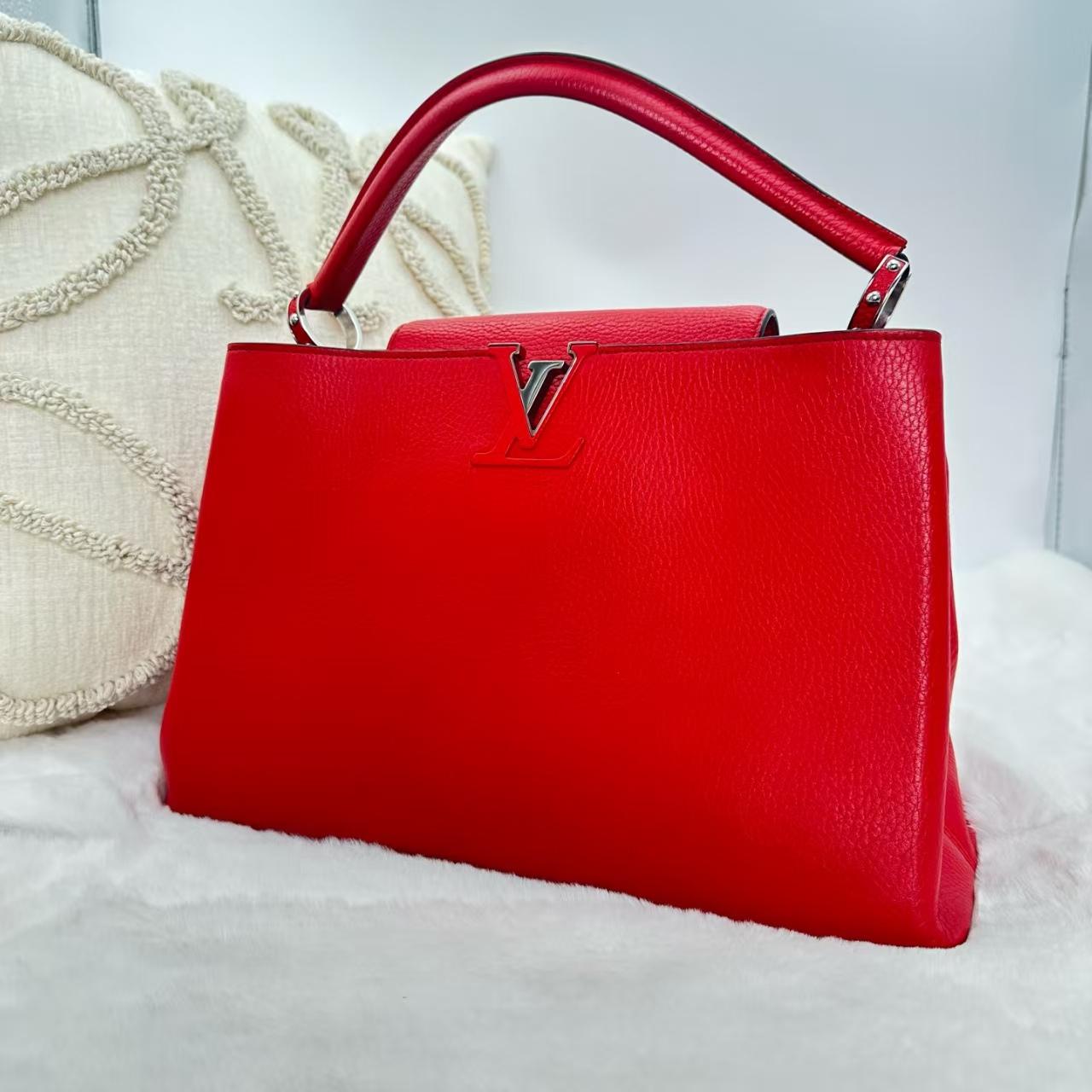 Pre-owned Louis Vuitton Capucines Handbag, Red Taurillon Calfskin, Silver Hardware Bag|19047156