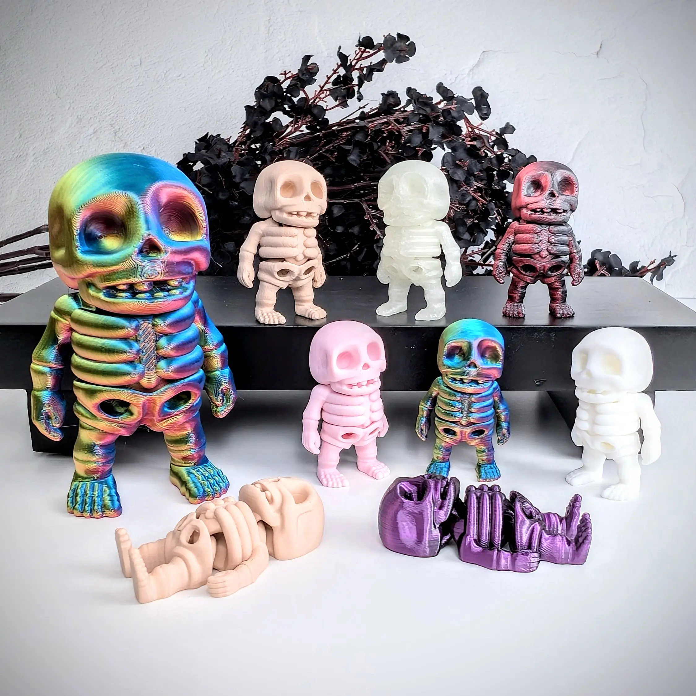 Skeleton Fidget, Halloween Decor, Skeleton Miniatures, Fidget Toys, Goth Decor, Gothic Gifts for Her, Articulated Flexi Skeleton, Stim Toys