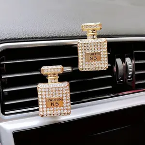Car Air Freshener Vent Clipper Decoration, Car Perfume Clip, Cute Car Accessory for Aromatherapy, Long-Lasting Fragrance Enhancer for Vehicles