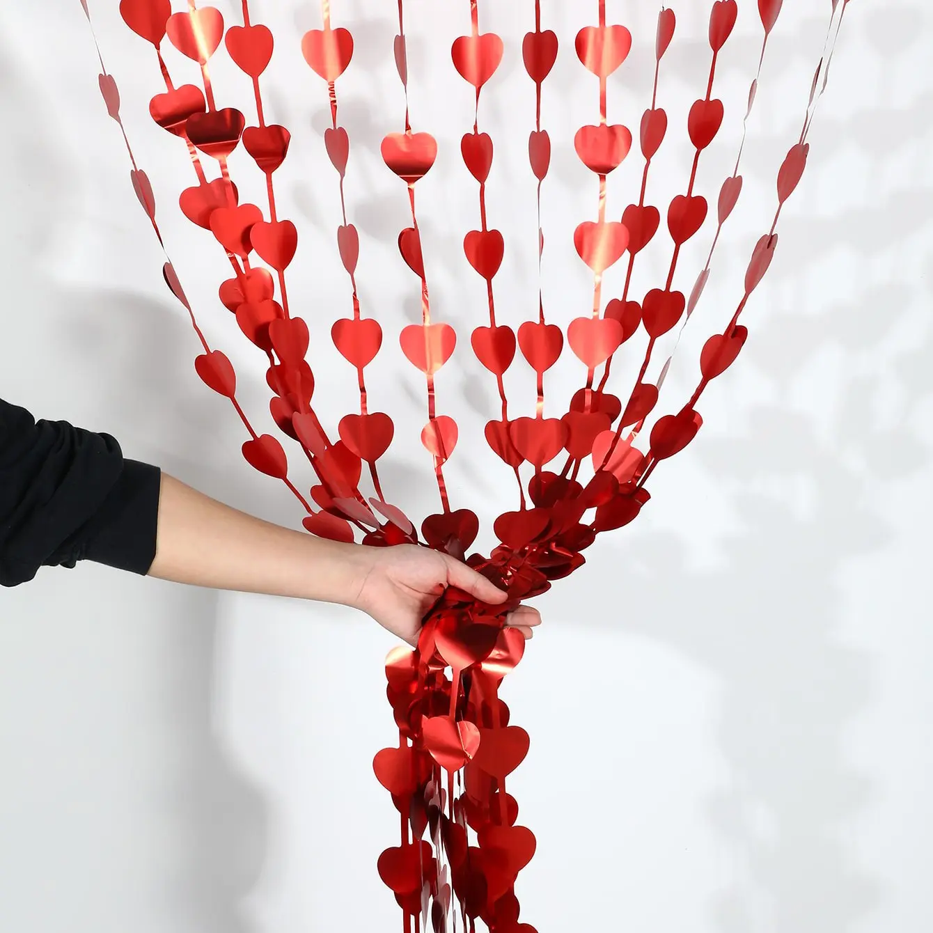 Valentine's Day Love Heart Shaped String Curtain, 1x2m Wedding Party Background Decor, Home Decoration, Perfect Gift Idea, Party Decoration Supplies, Wedding Party Decorations, Valentines Photo Backdrop, Backdrops For Photoshoot