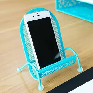Cute chair-shaped mobile phone holder, creative desktop lazy bracket with stable weighted base, suitable for universal bedside mobile phone holder in home office bedrooms, anti-dumping design compatible with most smartphones, Cellphone