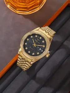 RICECGO 1pc men's quartz watch, with a fashionable and durable stainless steel strap and a luxurious rhinestone dial, is suitable for wearing in various occasions and is a perfect gift for your boyfriend and father, Fashionable Stylish Watch