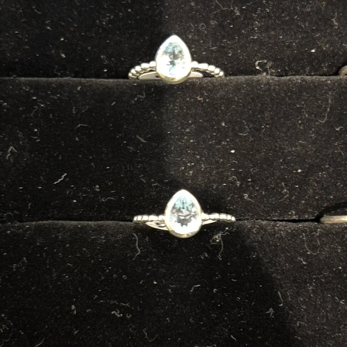 Blue Topaz Pear Size 6.5