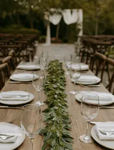 Seeded Eucalyptus Garland | 6 ft | Fresh Farm-Grown | Weddings, Tablescapes & Home Décor (TK)