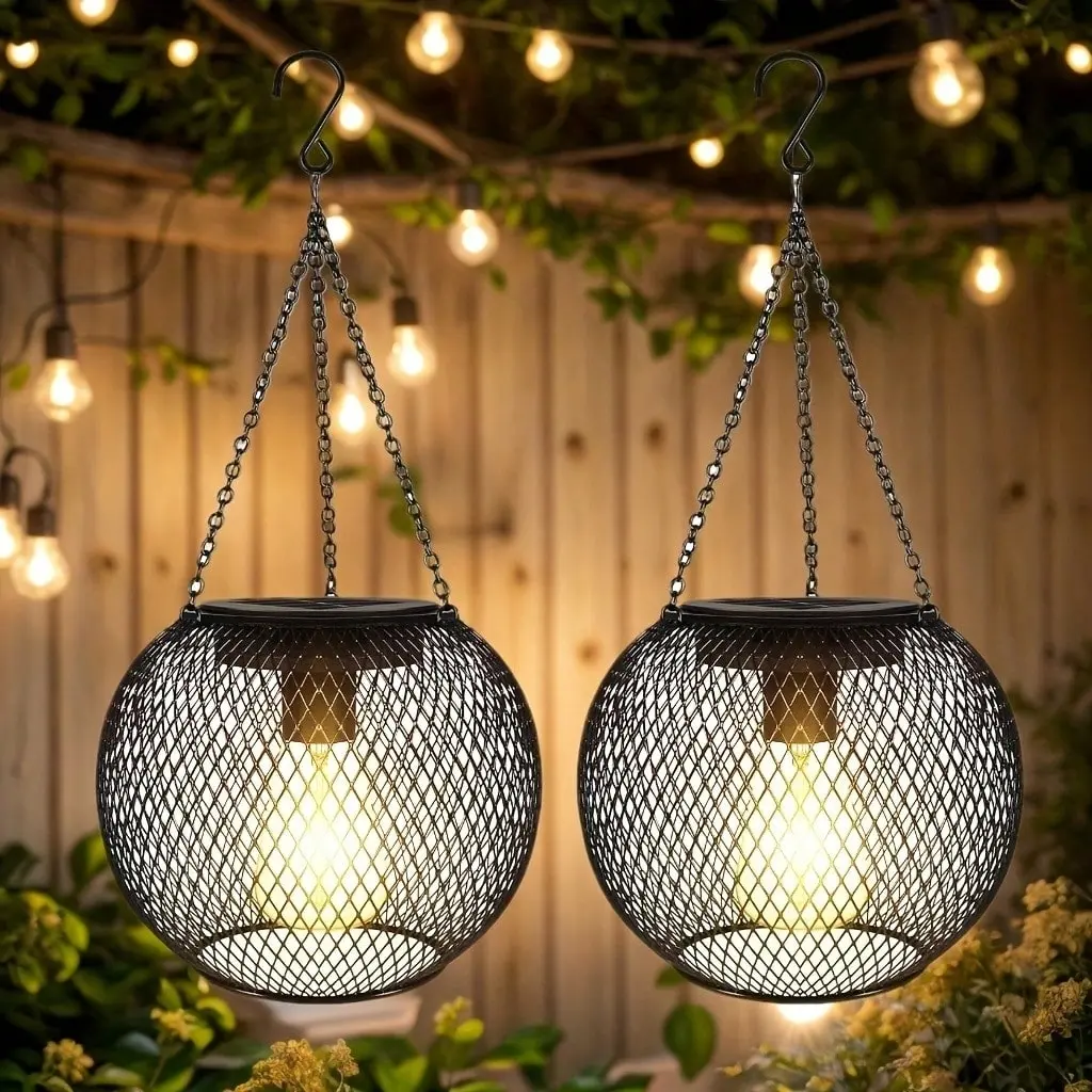 Outdoor Solar Lantern with 800mah Battery, Hanging Solar Light for Garden Patio Deck Pathway Decoration Lighting, Wall Mounted Design, Solar Metal Lanterns, Outdoor Solar Lights for Patio, Decorative Solar Lights Outdoor