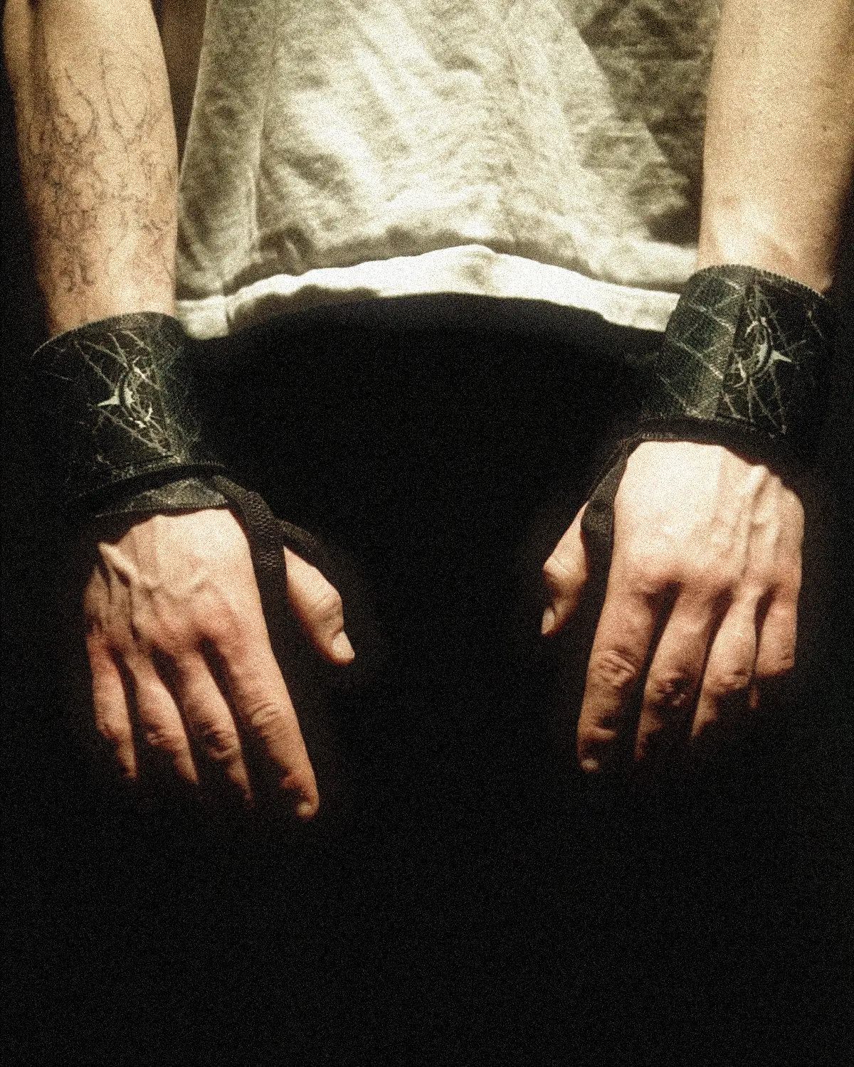 DRAKON WRIST WRAPS