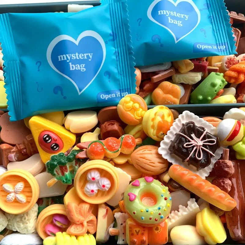 50pcs Mini Food Resin Models, Miniature Set, Surprise Mystery Bag, Dollhouse Decor, Fairy Garden Decoration, Birthday Party Gift, DIY Crafts, Ornaments, Play Food Sets