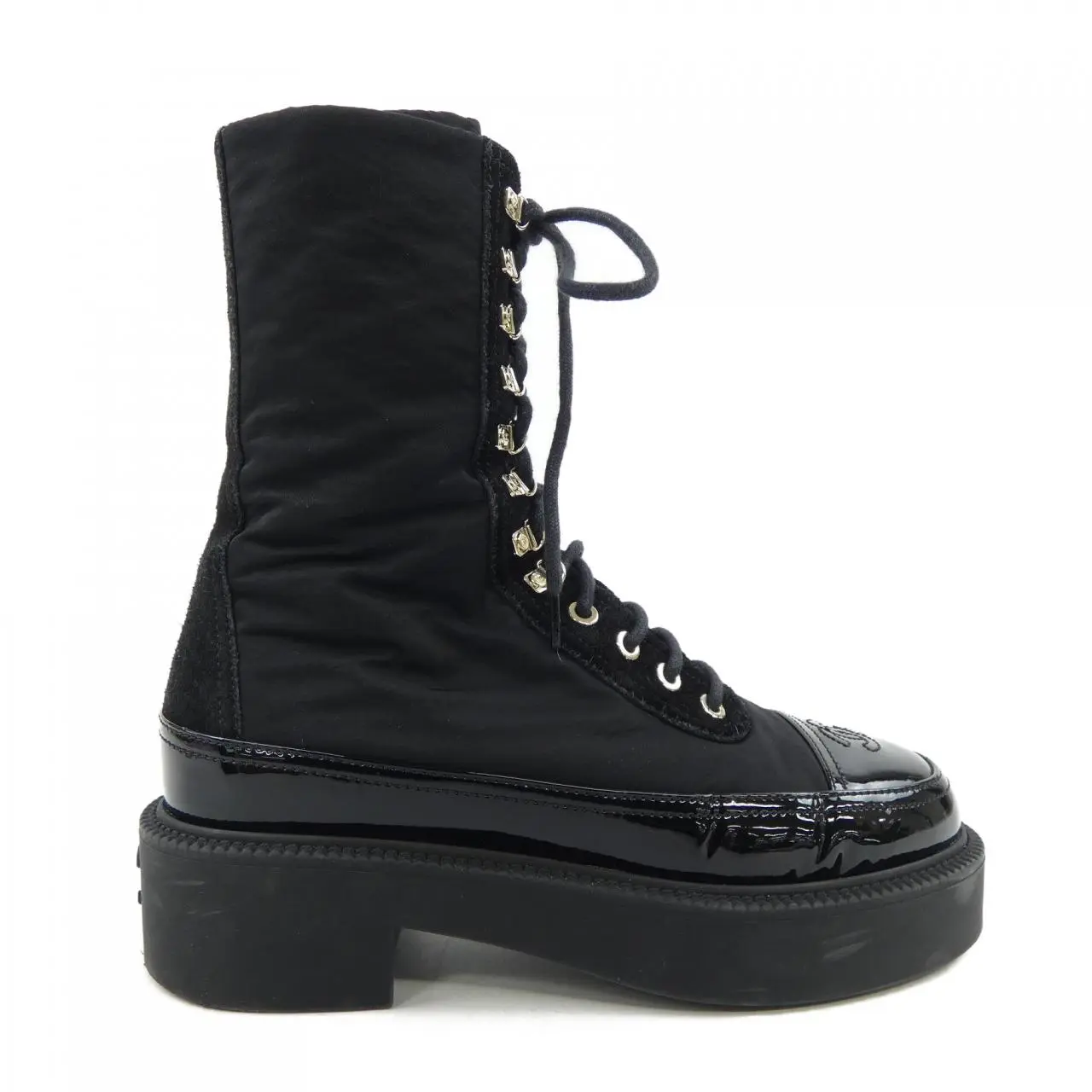 Pre-owned CHANEL Calfskin Small Leather Goods G38086Y55462 Nylon Boots