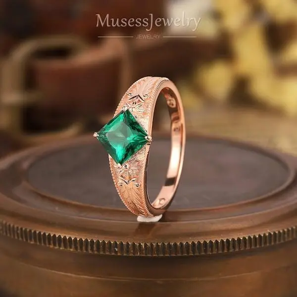 Emerald Men's Wedding Band, Floral Design