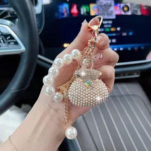 Elegant Pearl Chain Bag Model Keychain, Cute Fashion Car Remote Hanging Ornament, Rhinestone Bag Charm Key Ring, Stylish Keychain, Bag Pendant Keychain, Trendy Cute Keychain
