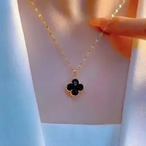 Elegant Flower Necklace