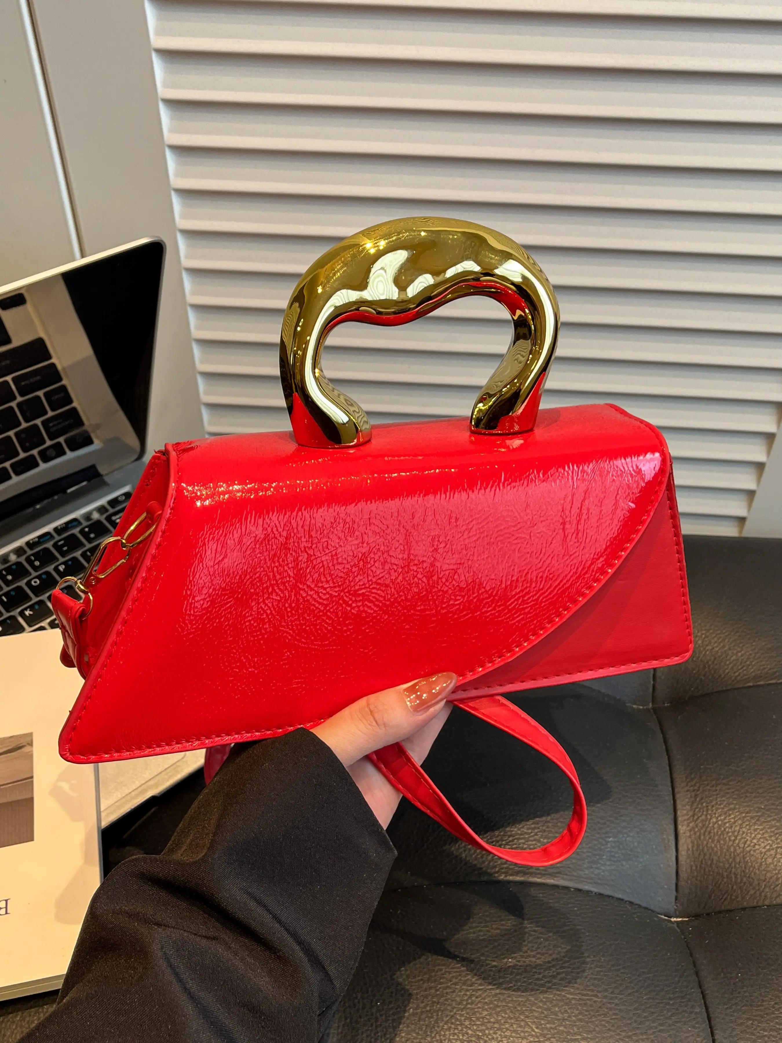 High-End Texture Hardware Decorative Handbag, Elegant Bags, Practical Shoulder Crossbody Bag, Ideal for Daily Use, Dates, Dinners, Crossbody Shoulder Purse
