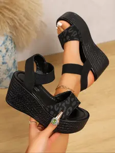 Women's Fashionable Ditsy Floral Pattern Platform Sandals, Ankle Strap Wedge, Leopard Print Wedge, Casual Comfortable Peep Toe Sandals for Summer, Female All-match Shoes for Daily Wear, Girl