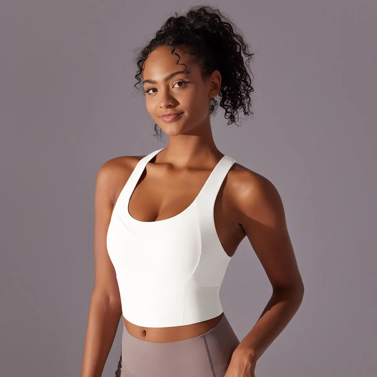Barely There Seamless Solid Color Racerback Yoga Bra with Built In Cups for Women High Impact Sports Bra for Running Gym Workout Fitness Training