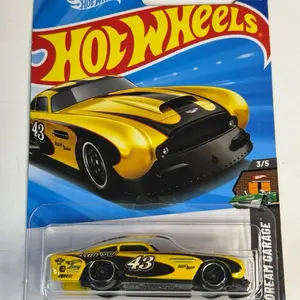 Hot Wheels Aston Martin DB4GT High-Speed Edition Dream Garage 43 Yellow & Black Diecast Car