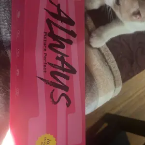 Wavytalk Sleek Sweep Ionic Hair Straightener Brush