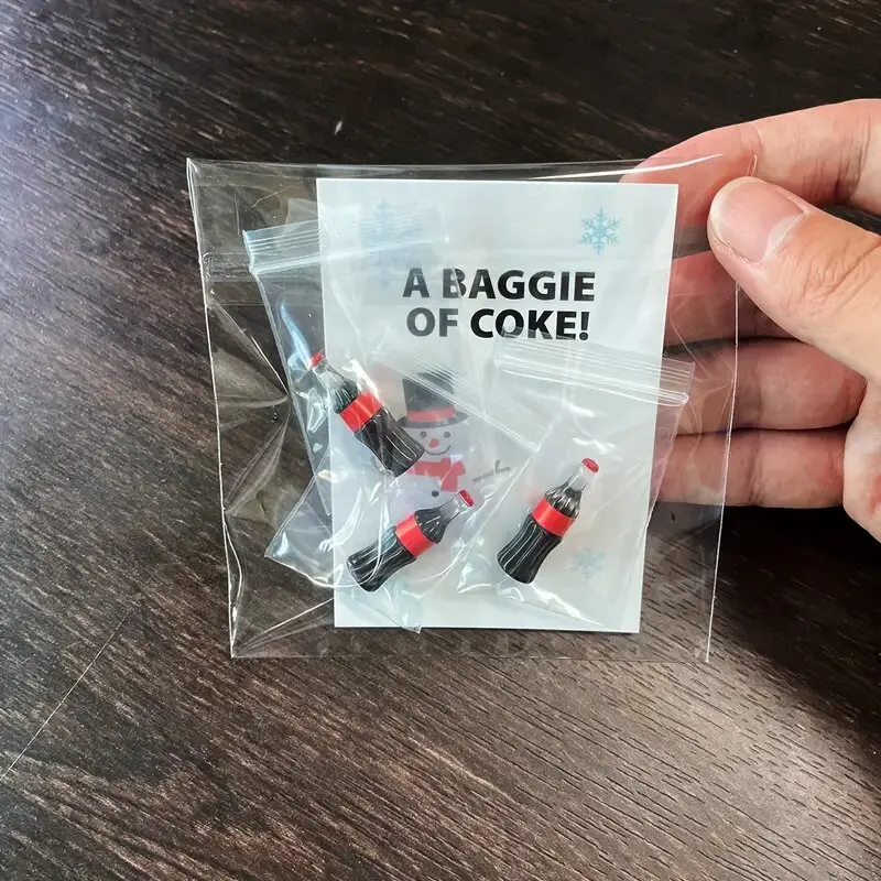 3pcs Prank Pouch Cola, Funny Novelty Joke, Creative Prank Gift, Gag Gift for Friends, Prank Gift Set, Party Favor Laughter Present, Birthday Accessory, Christmas Holiday Ornament, Fun Novelty Item, Humorous Accessory, Durable Prank Baggie