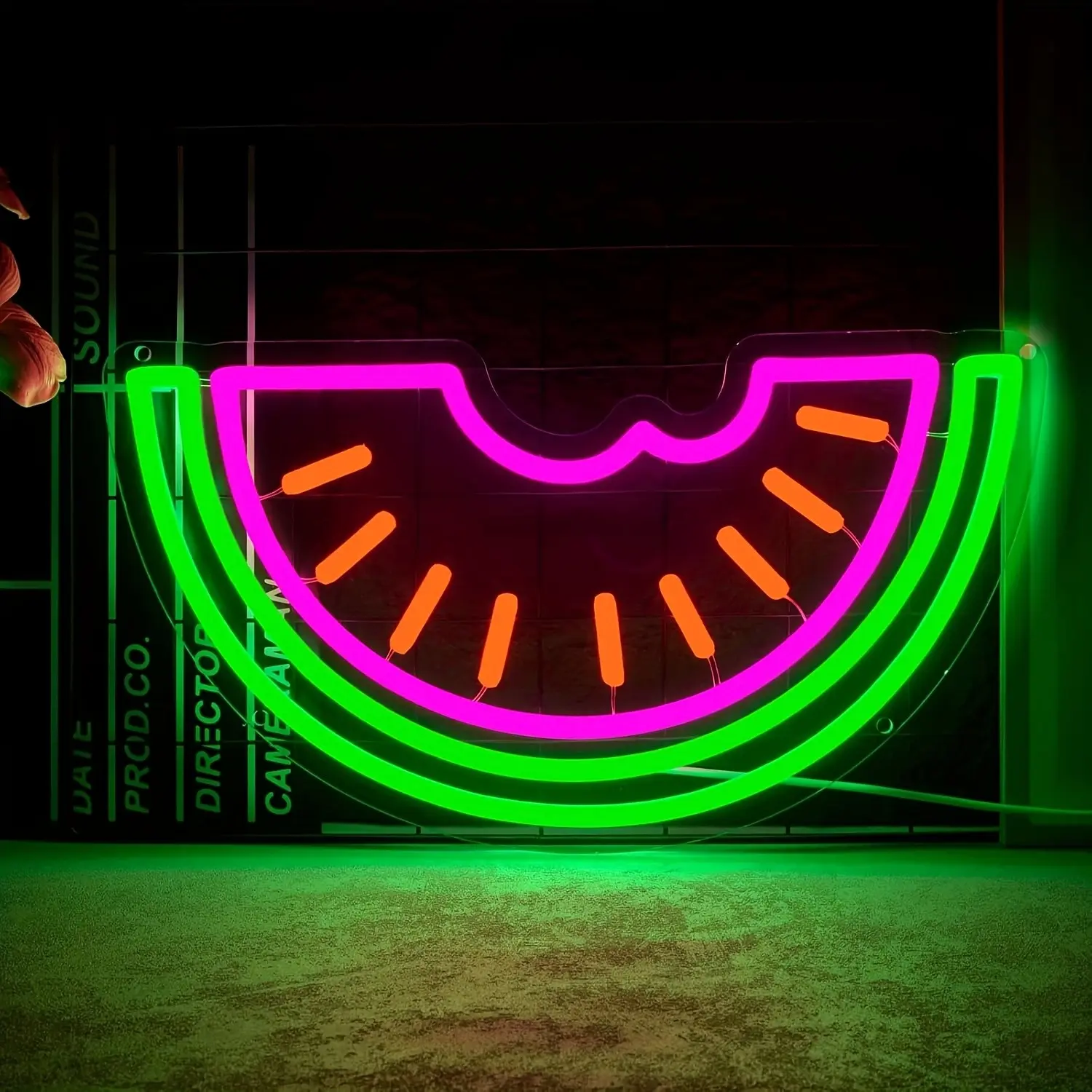 Watermelon Slice Neon Sign - Juicy Red LED Wall Art with Adjustable Brightness, USB-Powered Plastic Decor for Summer, Kitchen, Patio Parties, Birthdays & Nursery, Kitchen Lighting