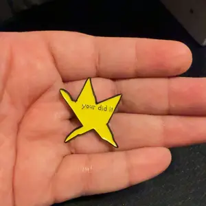 Star Shaped Brooch, Creative Star Design Brooch, Fashion Accessories for Women & Men, Cute Enamel Pin Suitable for Backpacks, Jeans, Scarves, Hats Decoration, Jewelry