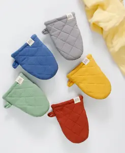 KAF Home Monaco Printed Silicone Mini Mitt