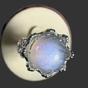 High Grade Natural Labradorite Crystal Ring - Silver-Plated Copper，Multicolor Crystal Design, Adjustable Fit, Natural Materials, Authenticity Key