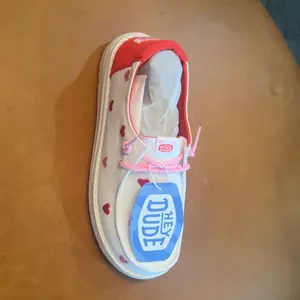 HEYDUDE Wendy Kids Embroidered Hearts - Comfortable Slip on Shoes for Valentine's Day