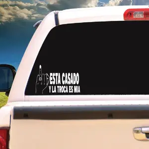 Esta Casado vinyl decal