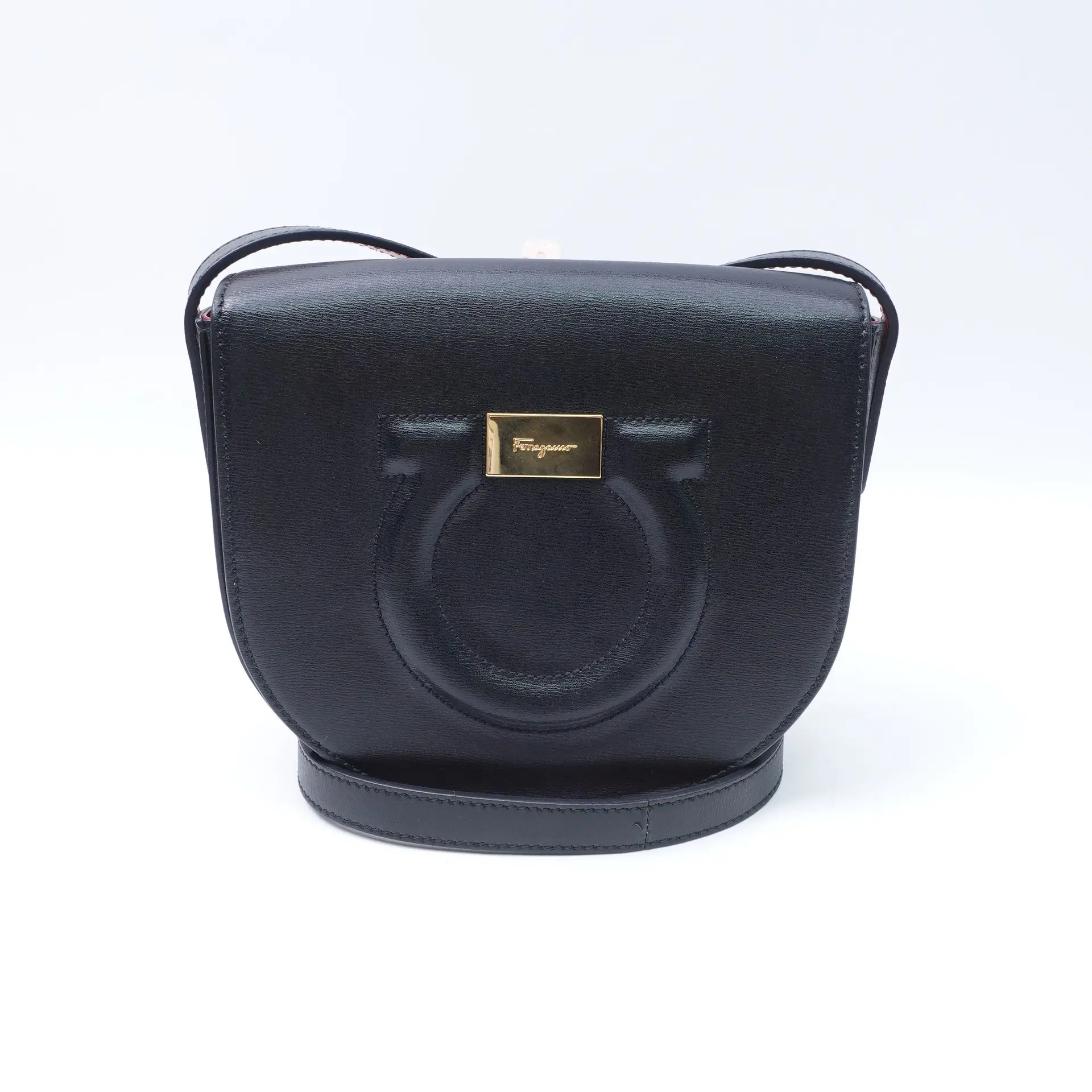 Pre-owned SALVATORE FERRAGAMO Calfskin Shoulder Bags Ferragamo Gancini Black Shoulder Bag T10412301