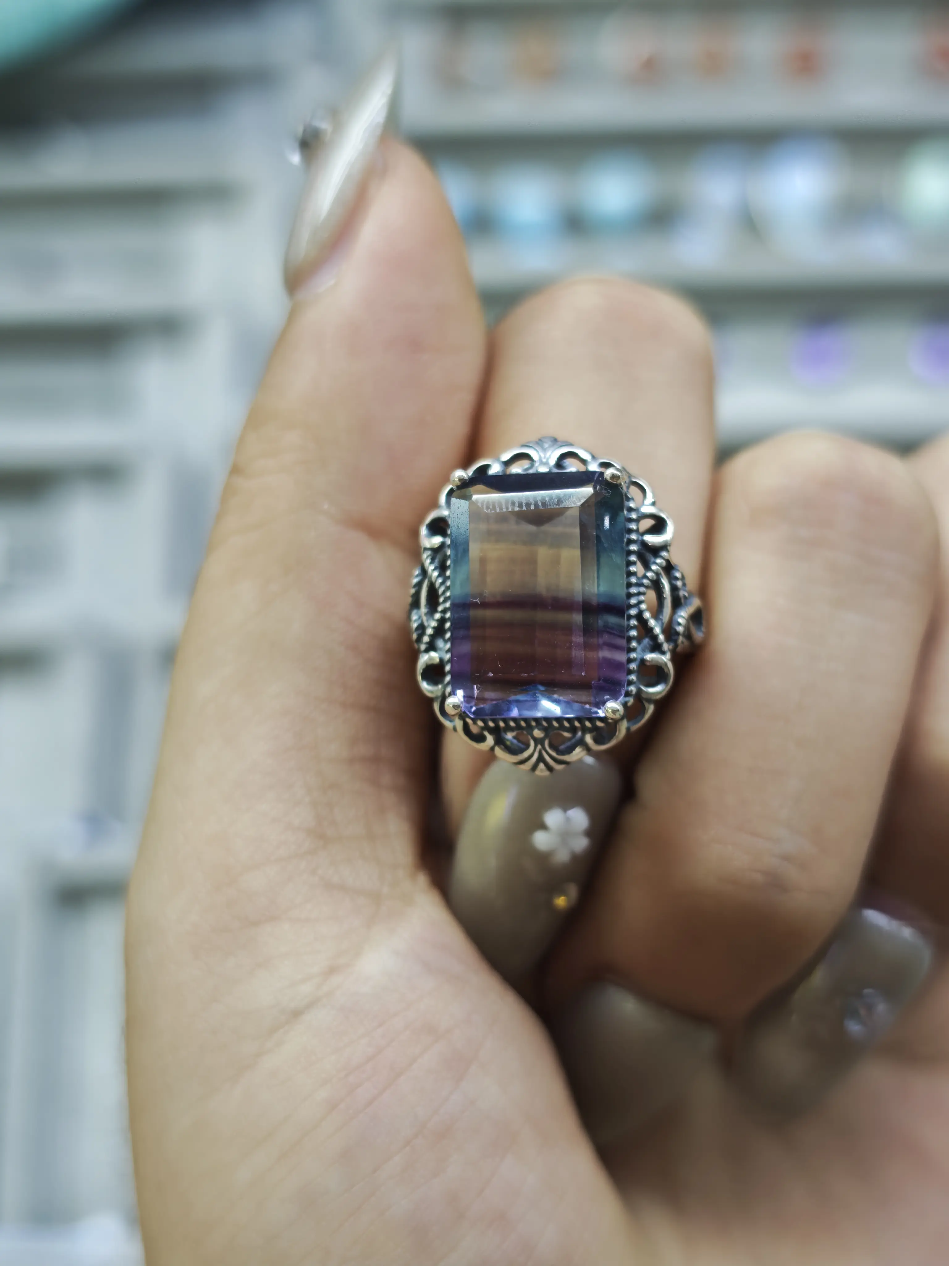 Yvon(12686)gc.fluorite ring