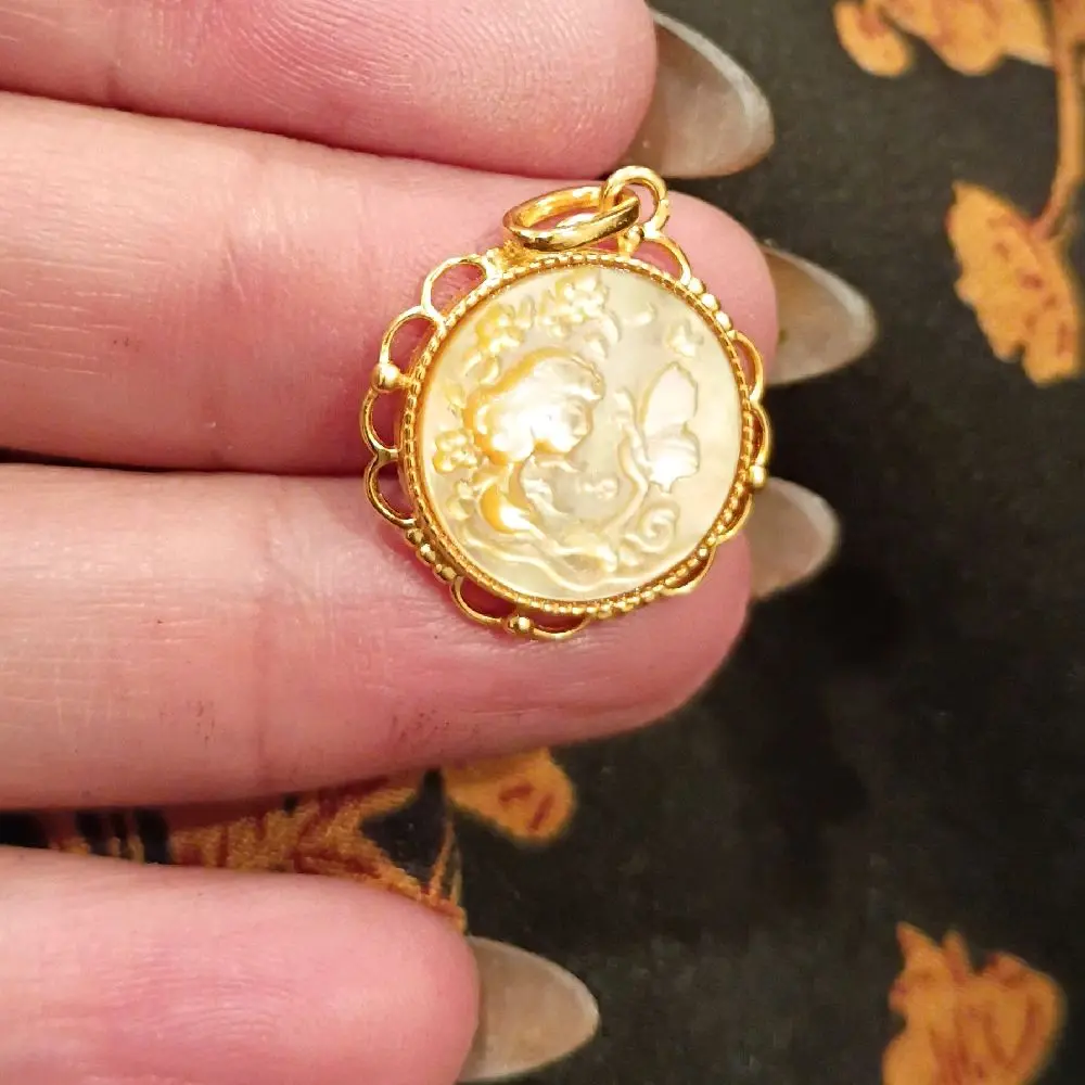 Mini Golden Butterfly Lady