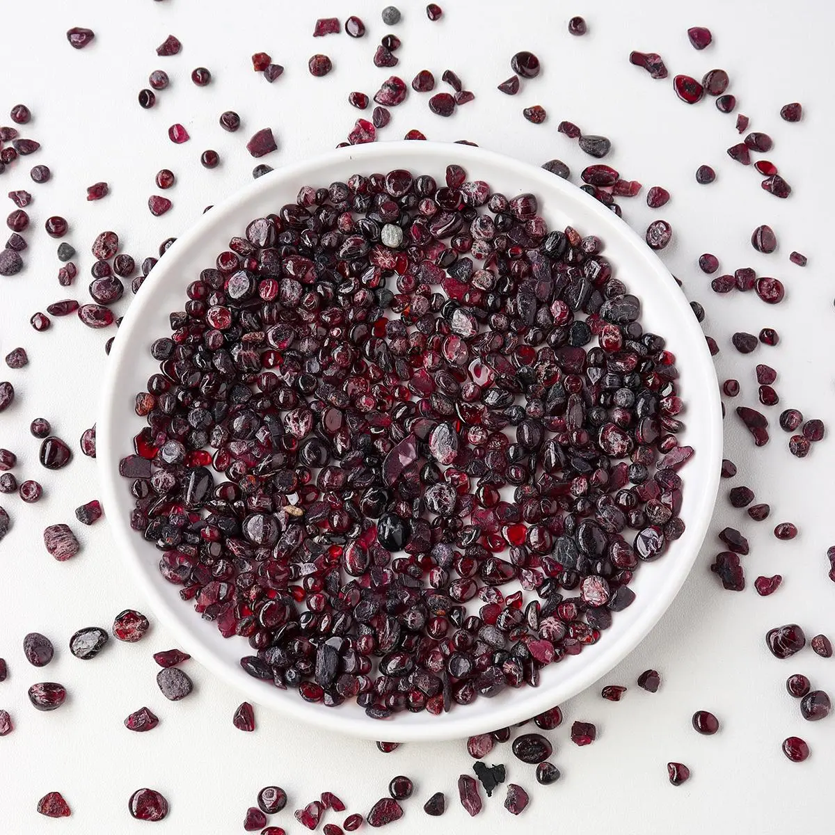 Natural Stone Garnet Material, Crystal Gravel Stone, Chips Ore Minerals Reiki Specimen, Gemstones for Home Decor, Decorative Stones, Aquarium Decoration