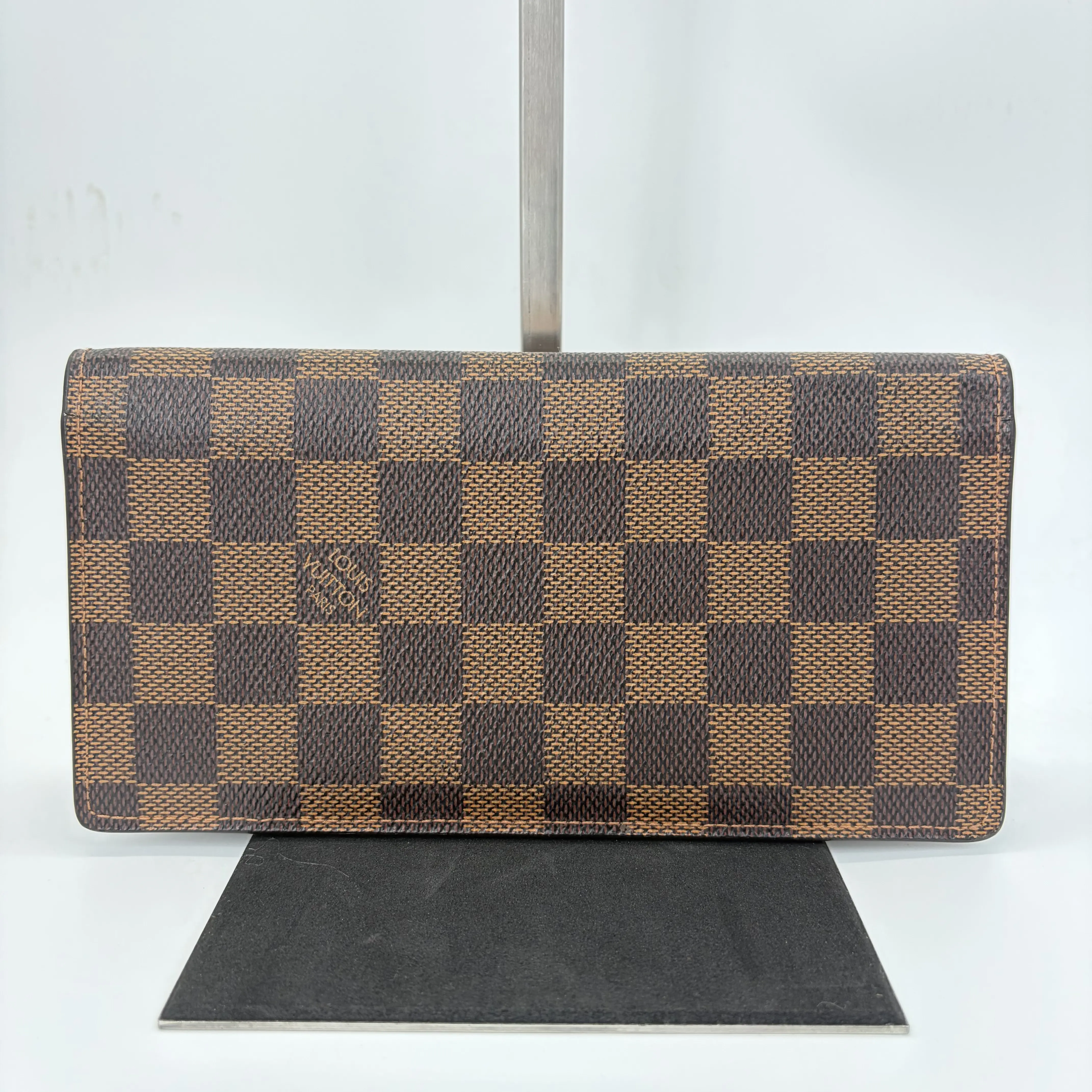Pre-owned Louis Vuitton Brazza long bi fold wallet in Damier Ebene canvas
