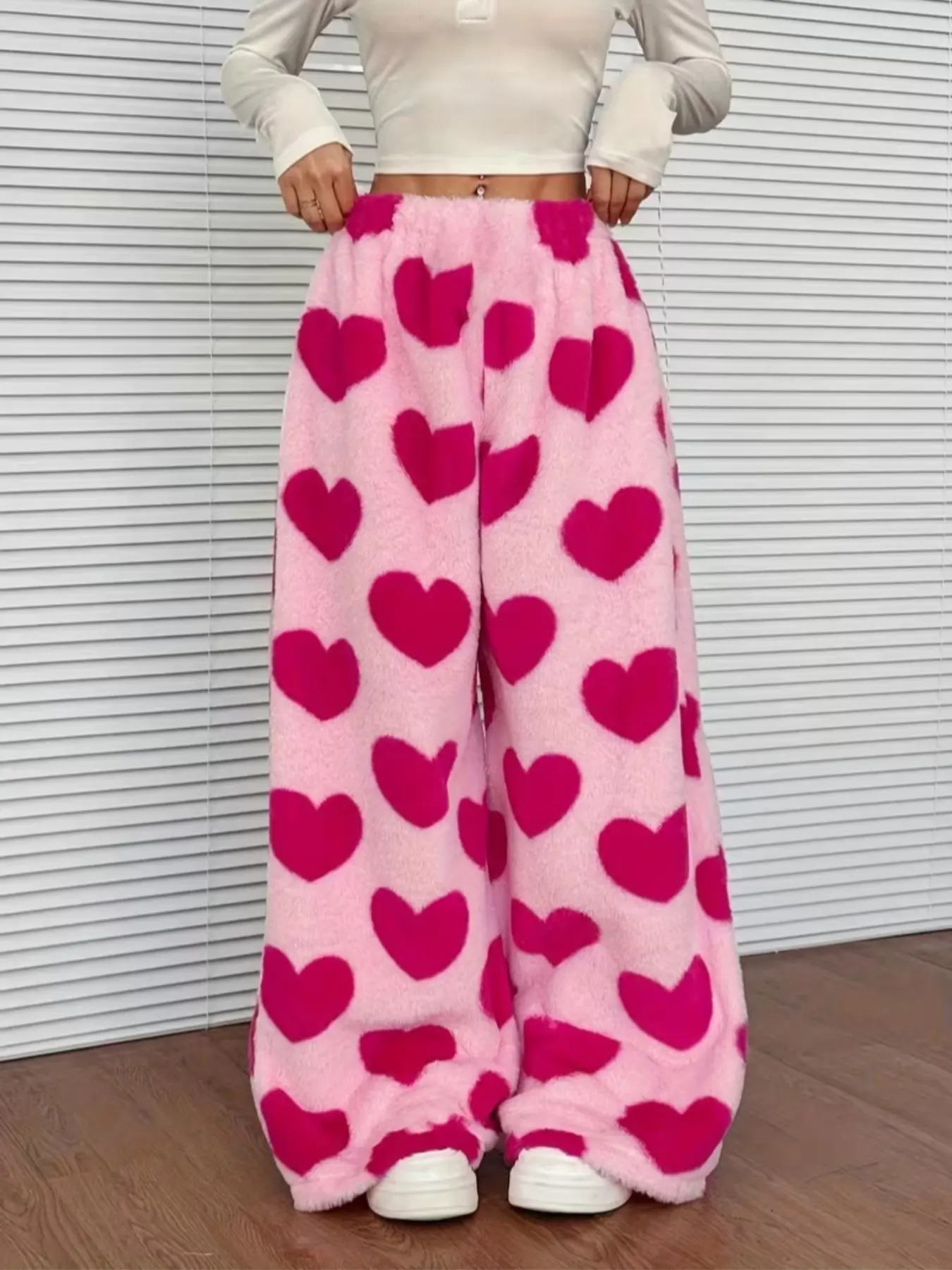Women's Y2K & Heart Plush Pants, Winter Warmth Oversized Straight-Leg Trousers, Cozy Leggings for Casual & Party Wear, Casual Chic Trousers