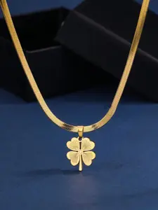 Luxury 18k Plated Stainless Steel Snake Shaped Blade Chain Necklace with Lucky Clover Pendant for Women Jewelry Gift
