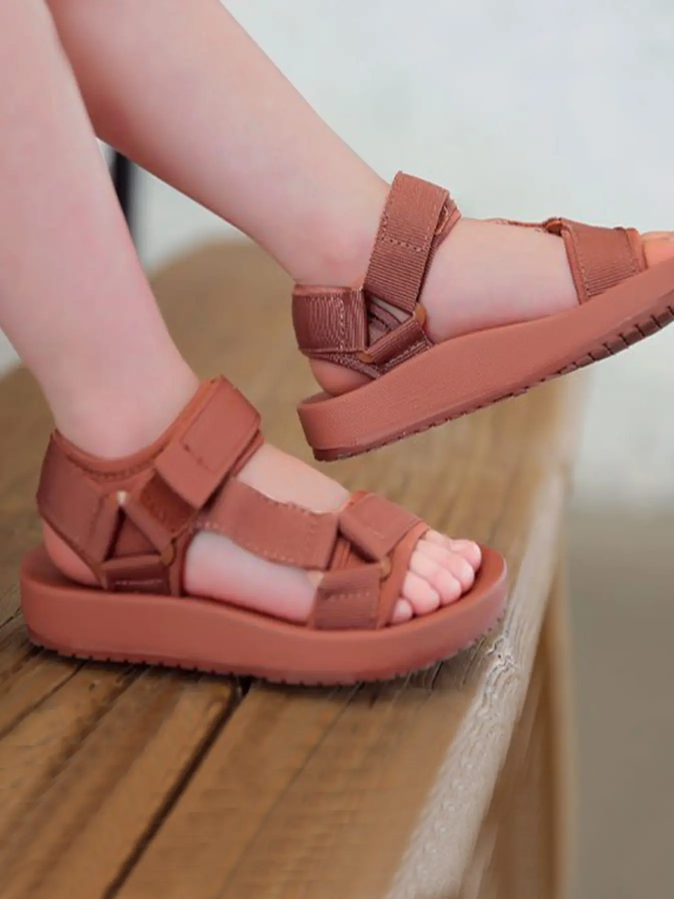 Summer Sandals Adjustable Velcro Strap, Lightweight Comfortable Beach Shoes for Boys and Girls, Kindergarten Wear-Resistant, Textile Slide Sandals, Kid Sandals