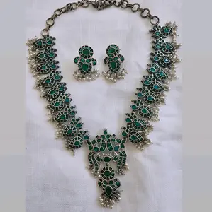 Royal Emerald Green Statement Accessory
