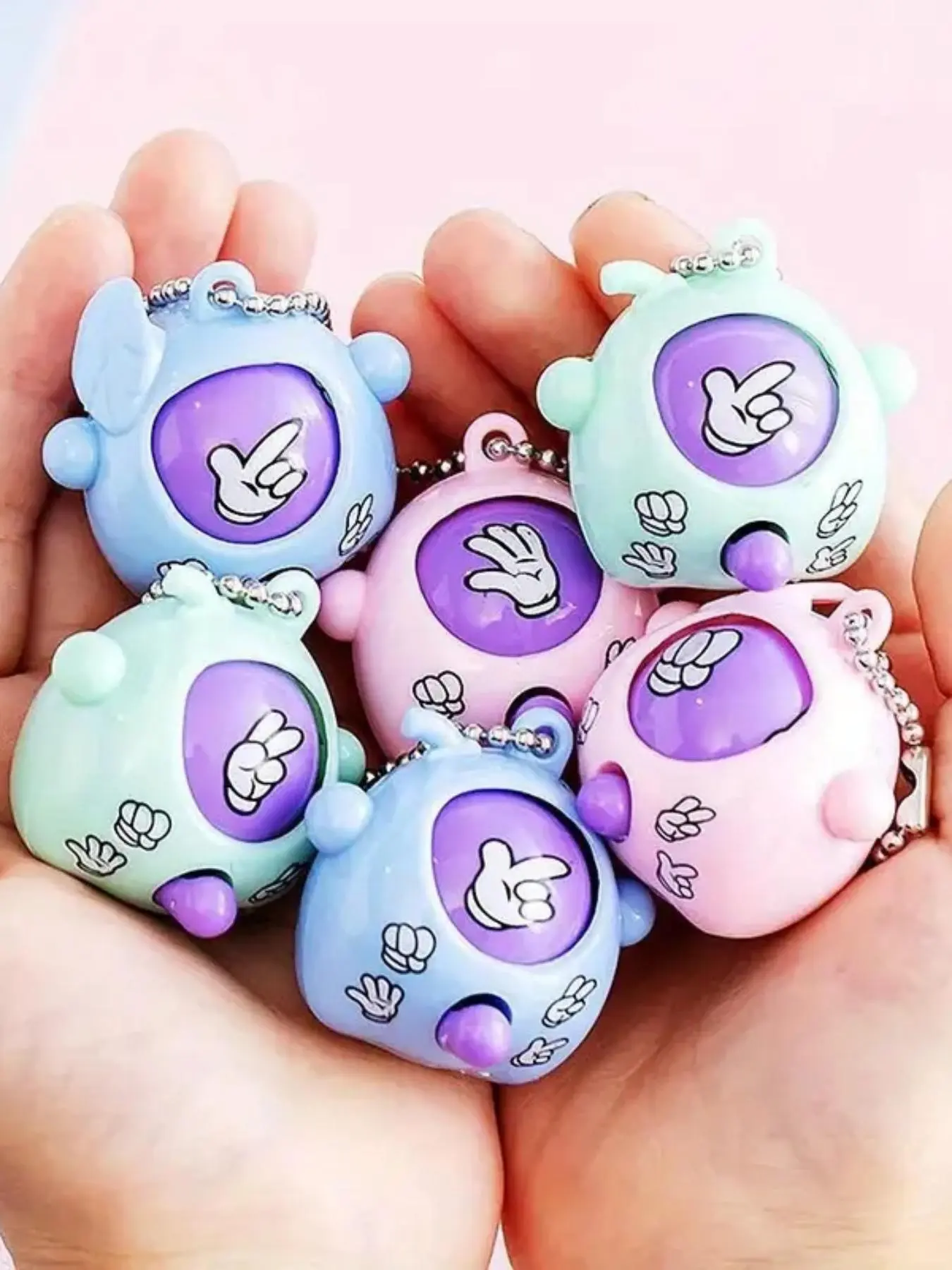 6pcs Rock Paper Scissors Keychains for Kids, Plastic Fun Interactive Finger Games Pendants, Birthday Party Gifts, Classroom Prizes, Christmas & Halloween Presents