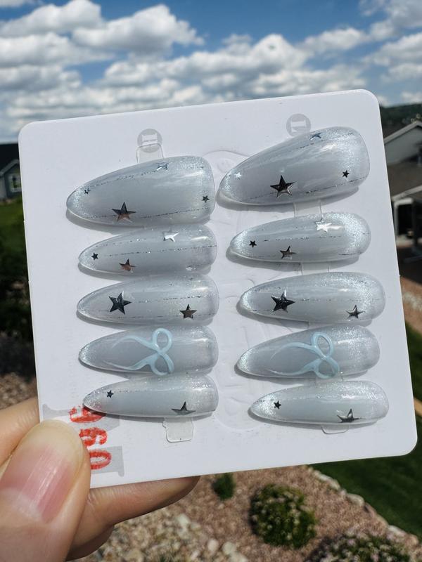 Starry Silver Mist Press-On Nails - Almond Shape Pastel Grey-Blue Gradient with 3D Bow & Stars Reusable Salon-Quality Handmade Wedding Nails Glossy Finish 10-Pack