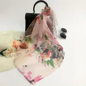 1 25.59-Inch Women'S Silk Scarf, Light Pink Flower Pattern, 100% Mulberry Silk Square Scarf, Suitable for All Occasions, High-End Fashion, Silk Fabric Is Very Comfortable to Touch The Skin, Light, Breathable And Soft.
