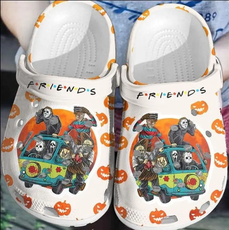 Horror Squad FRIENDS Mystery Bus Clogs Lightweight Breathable Foam Shoes Funny Halloween Pumpkin Graphic Print Slip On Sandals Anti Slip House Slippers Casual Outdoor Beach Footwear Spooky Season Gift Men Women Adults Unisex