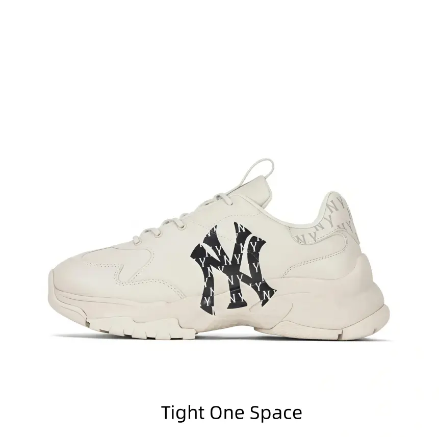 High-Top Chunky Sneakers with Textured Upper – Must-Have for Sneaker Enthusiasts