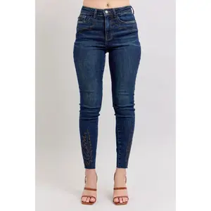 Embroidered High Rise Plus Size Skinny Jeans