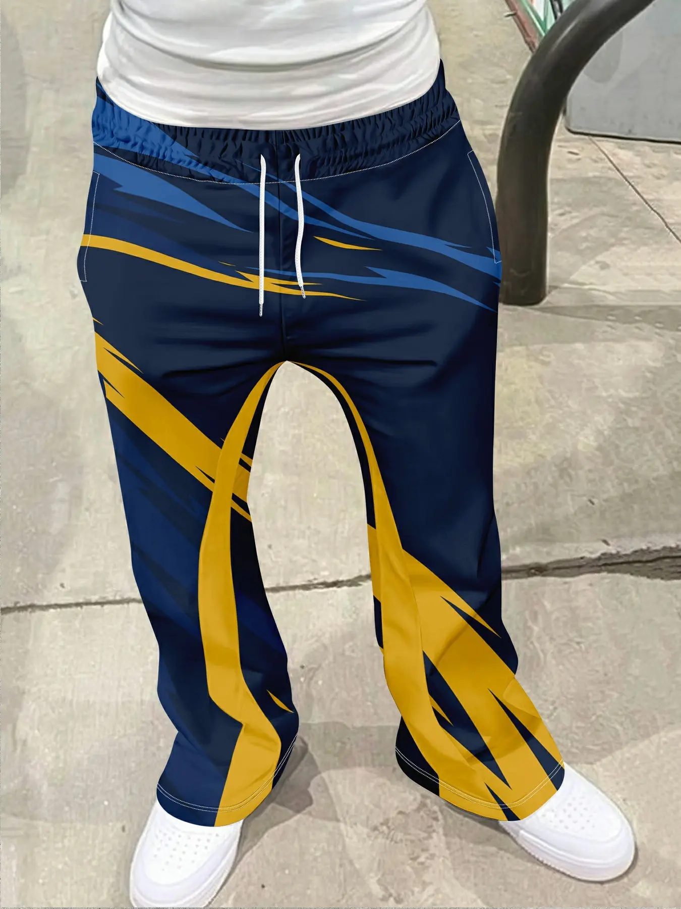 Men's streetwear retro Geometric Fitted flared pants, trendy and personalized street style, casual and comfortable