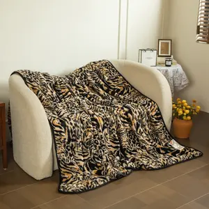 Vintage Faux Rabbit Fur Blanket, Leopard Print, Leopard Pattern Blanket, Soft Fabric, Home Decor, Comfortable Animal Design, Bedroom, Living Room, Christmas Gift, Fluffy Blanket