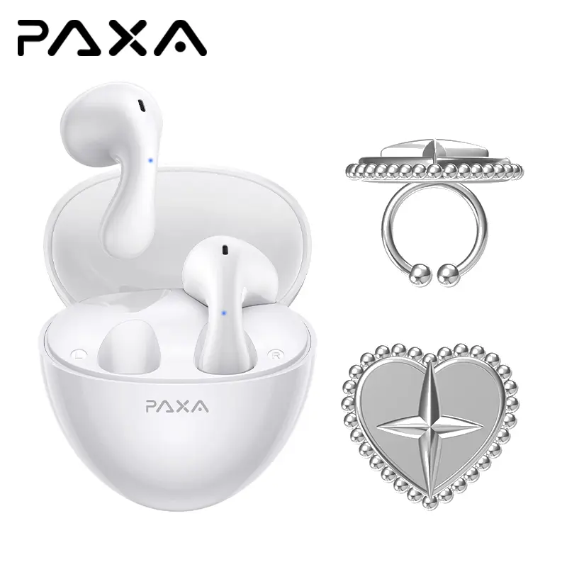 White+Heart-shaped accessories