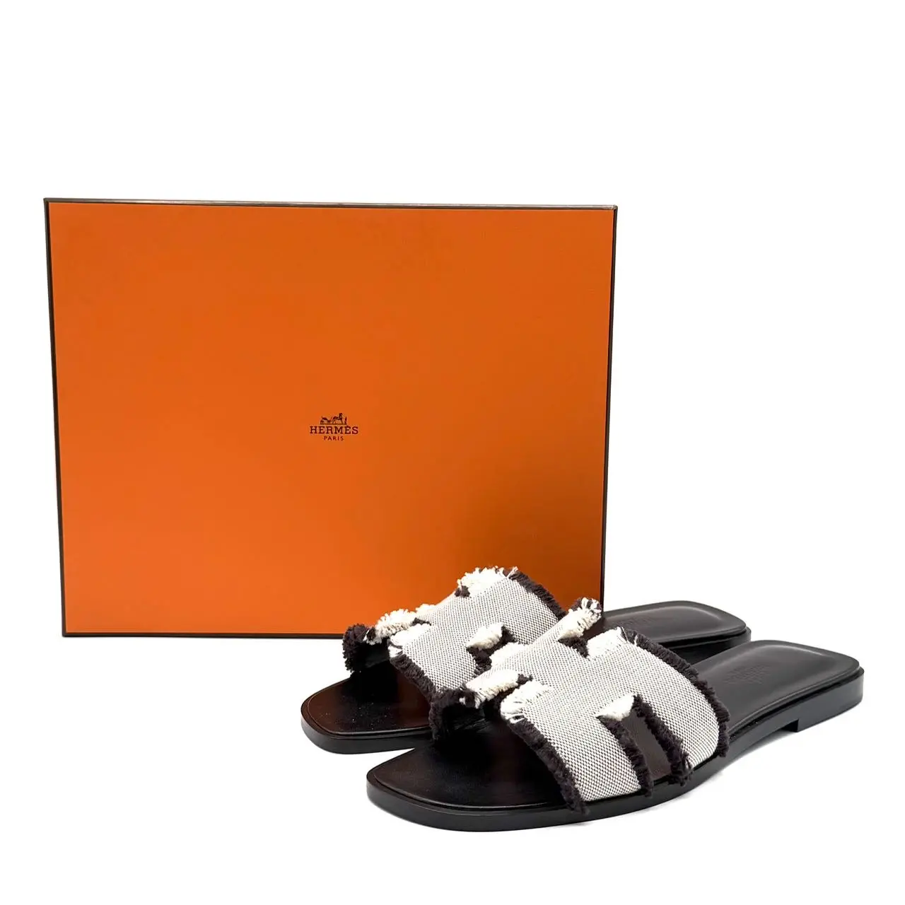 CALUXS-HERMES Calfskin Canvas Oran Fringe Sandals 38 Prunoir