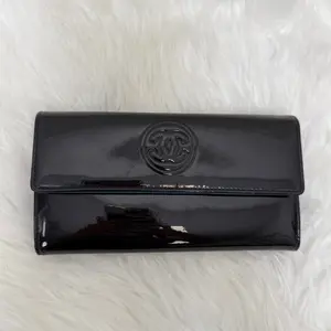 Pre-owned CHANEL patent Mini Bags CHANELBlack Leather Long Wallet