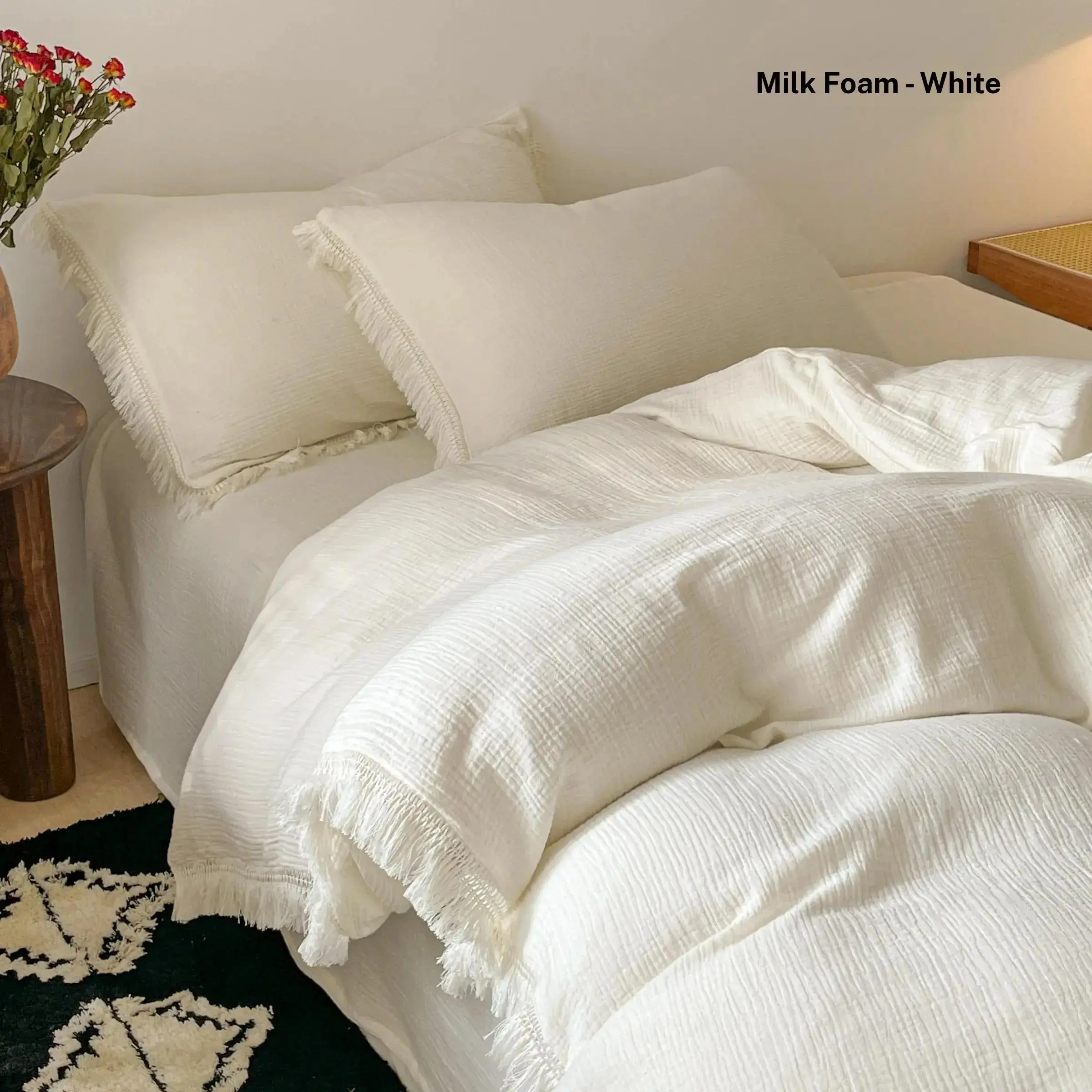 French Tassel White Pink Decorative Bedding Set, 3-Piece (duvet Cover + 2 Pillowcases), Soft Breathable Fabric, All Seasons Use, 120g/m², Soft Bedding Sets
